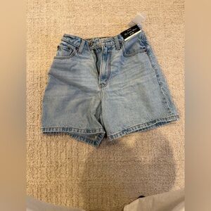 Abercrombie loose shorts
